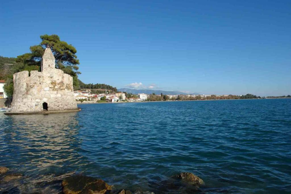 Naupactus Unique Harbor Apartment In A Stone House! Nafpaktos Exterior foto