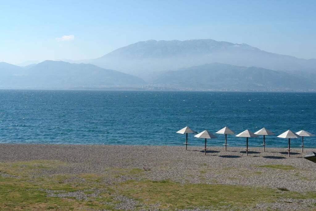 Naupactus Unique Harbor Apartment In A Stone House! Nafpaktos Exterior foto