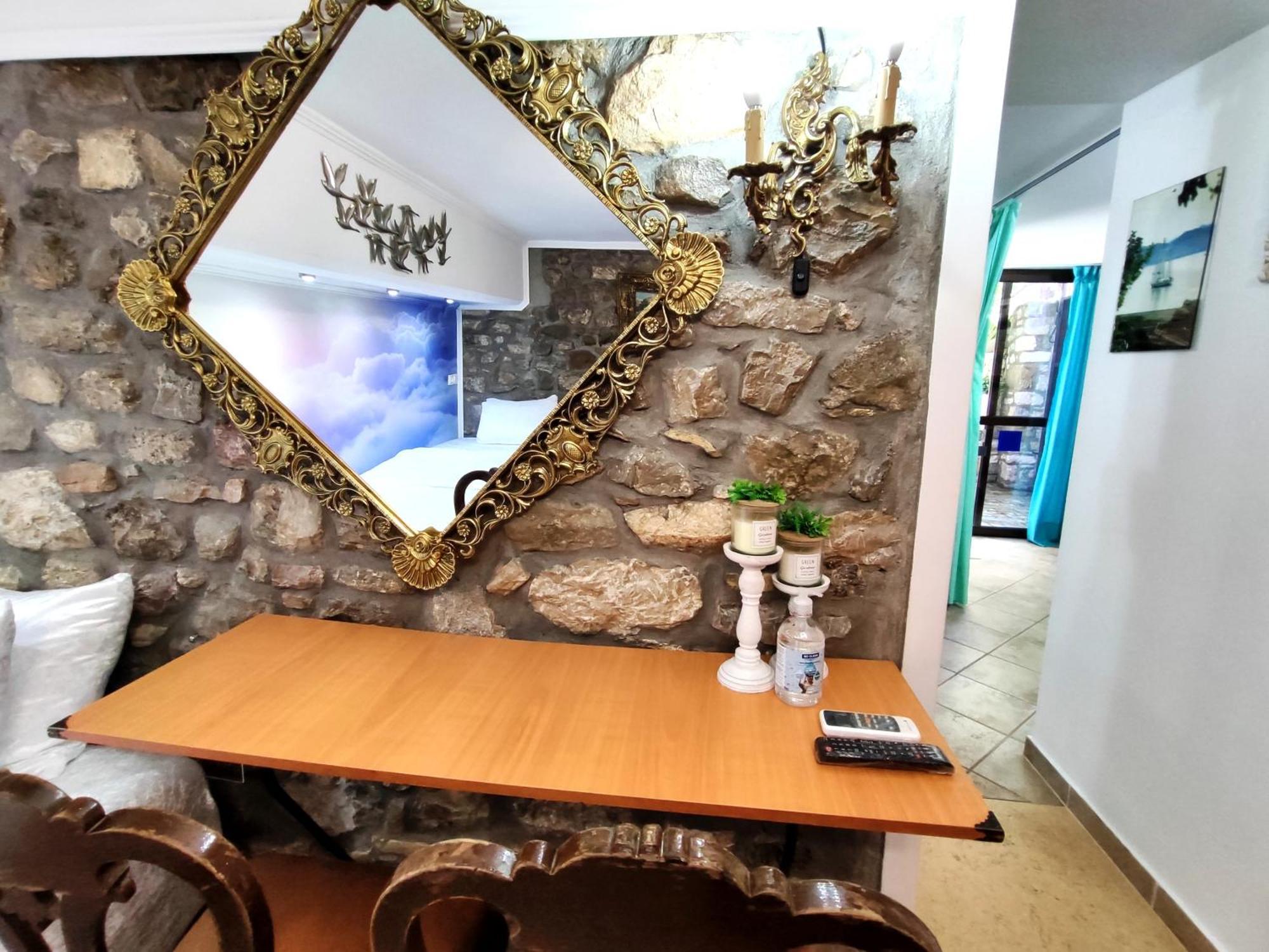 Naupactus Unique Harbor Apartment In A Stone House! Nafpaktos Exterior foto