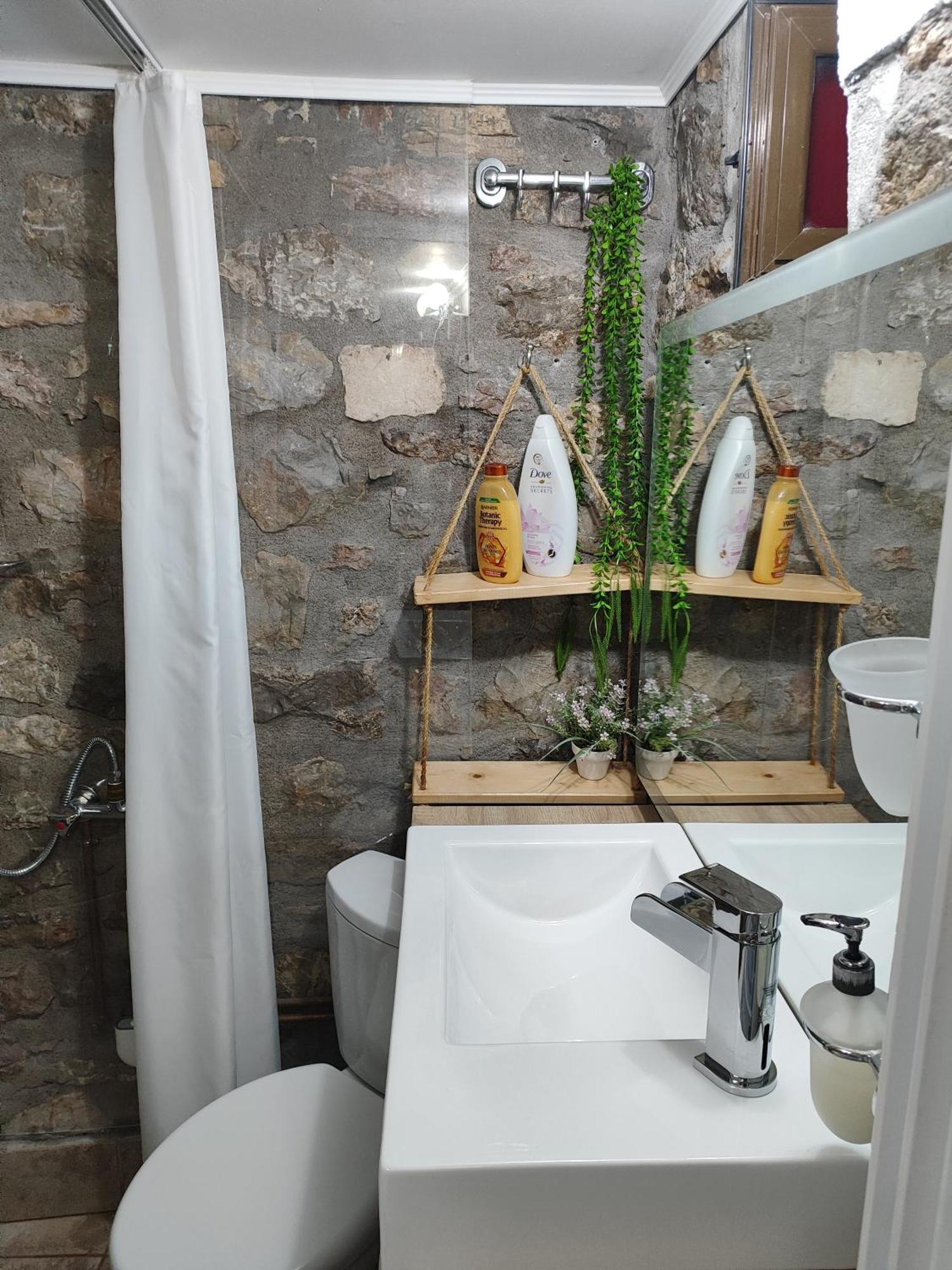 Naupactus Unique Harbor Apartment In A Stone House! Nafpaktos Exterior foto